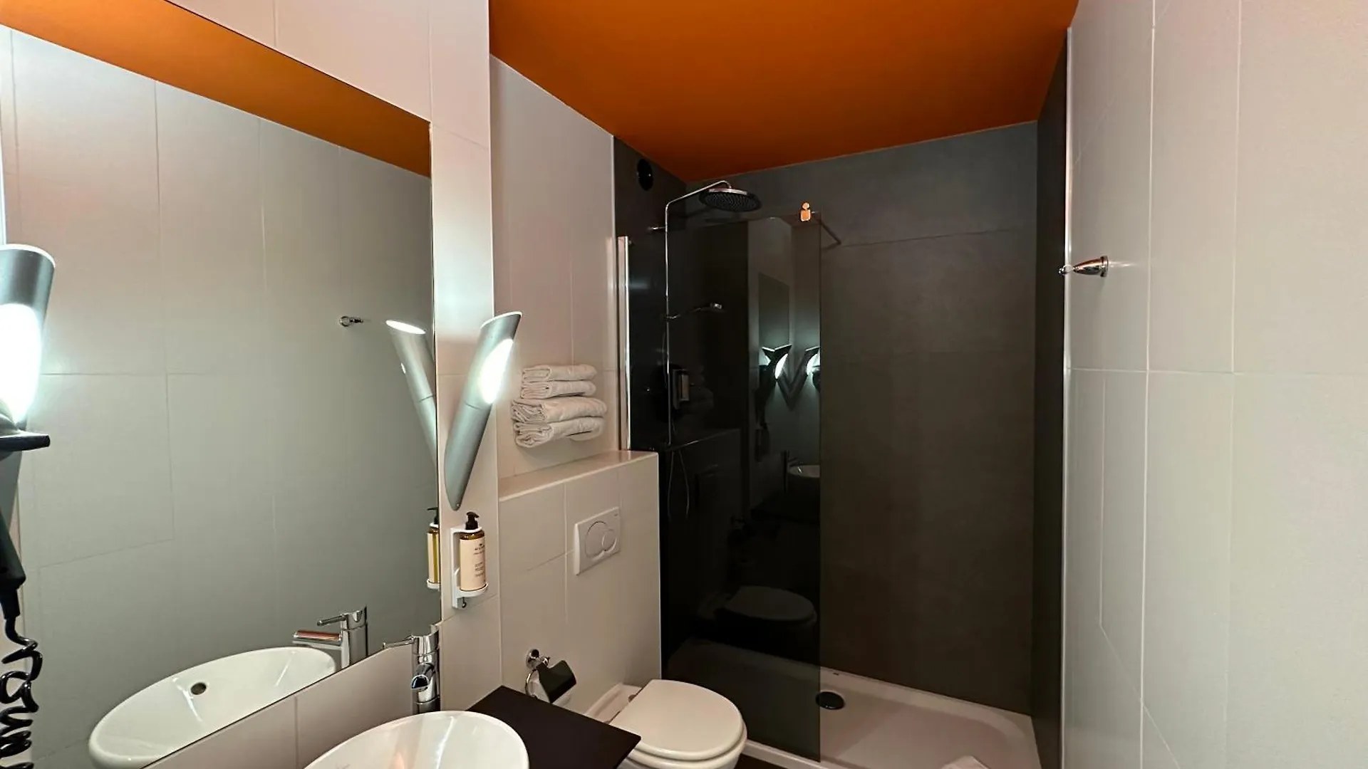 The Originals Boutique, Hotel De La Paix, Brest 4*,